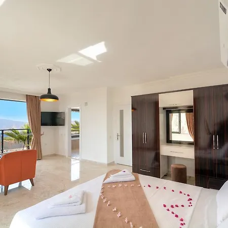 Private Titanic Villa *