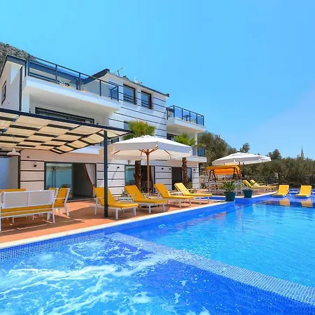 Private Titanic Villa *